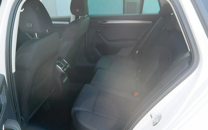 Skoda Superb cena 169900 przebieg: 5, rok produkcji 2024 z Opalenica małe 436